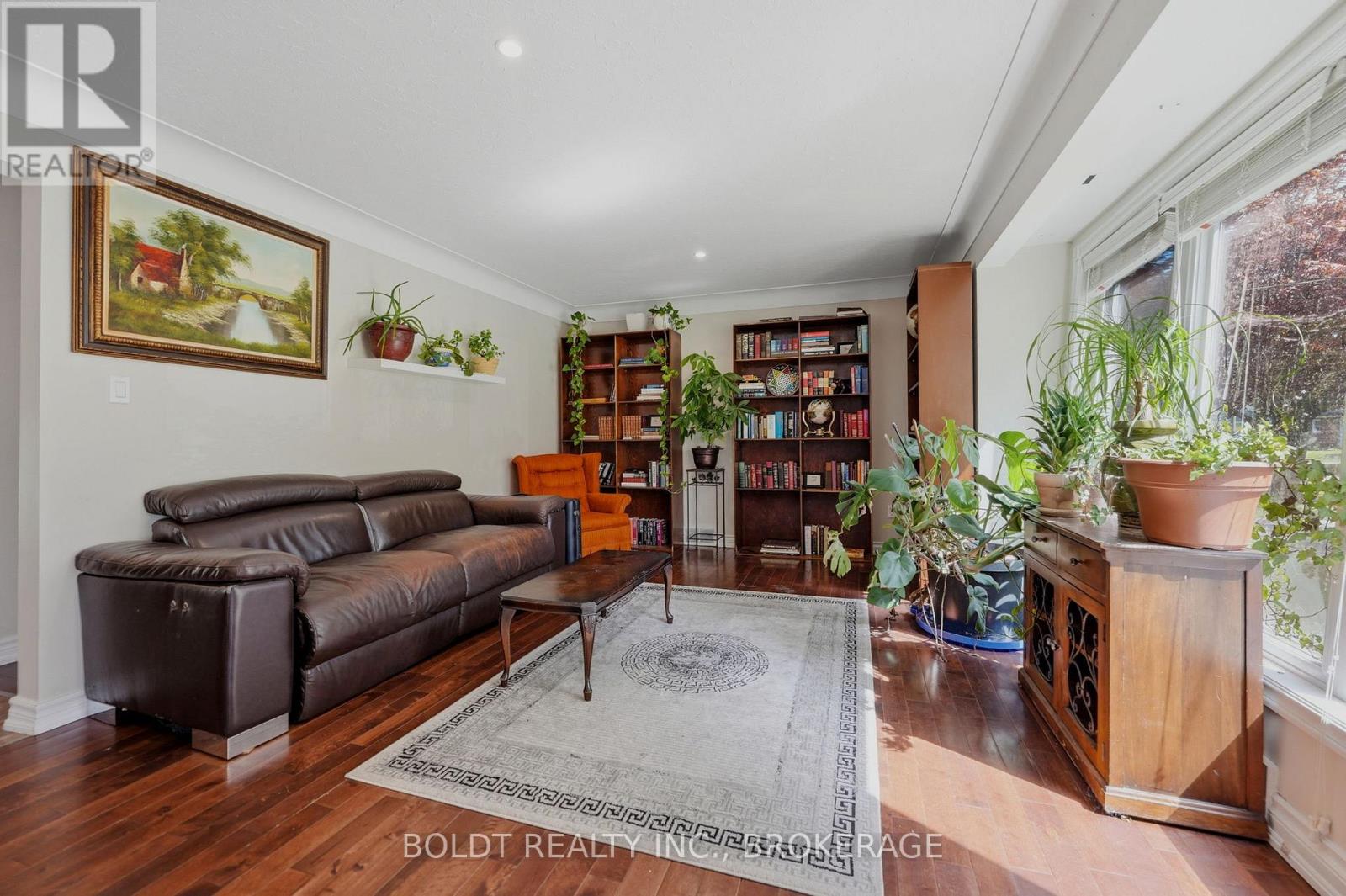 23 WOODELM DRIVE
