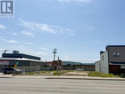 1033 / 1037 Alaska Avenue Dawson Creek BC V1G1Y6