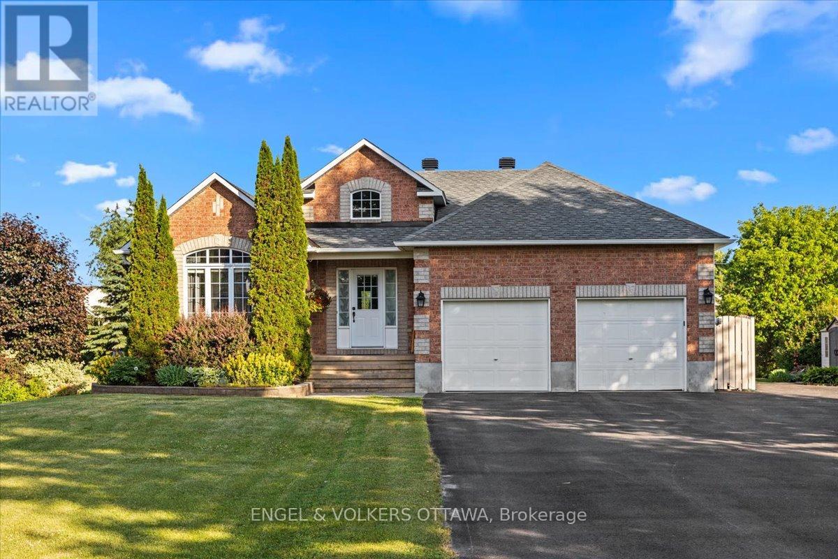 237 HEATHER CRESCENT