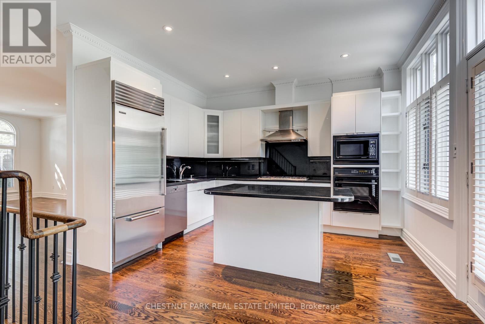 28 MARLBOROUGH AVENUE