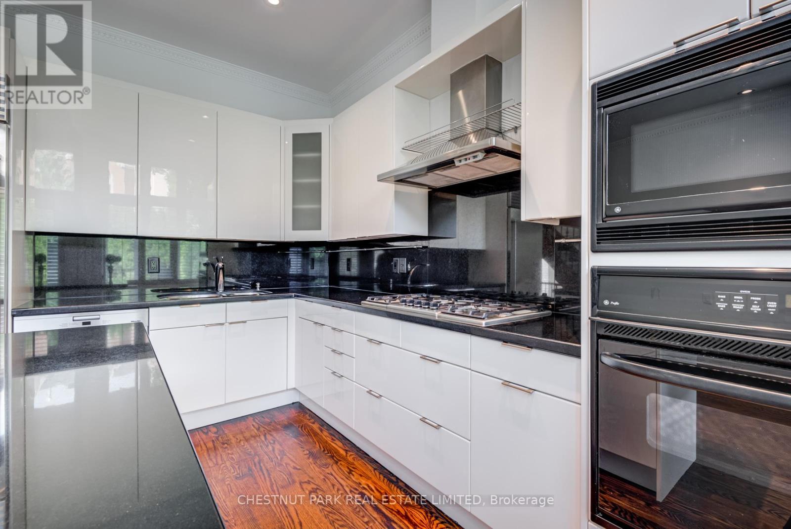 28 MARLBOROUGH AVENUE