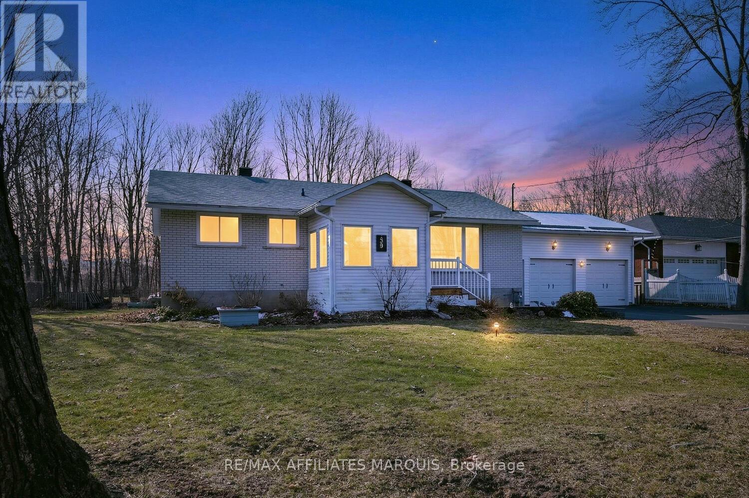 Photo 1 of 50 — 39 GOLF CLUB ROAD, Rideau Lakes, ON K7A4S5