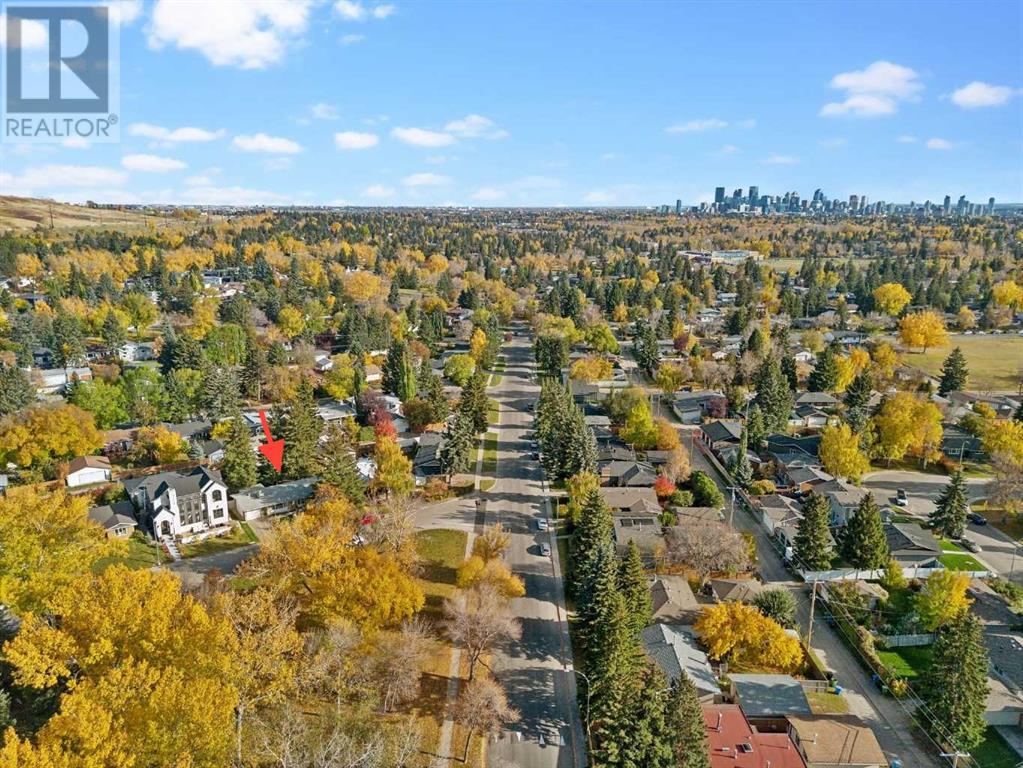 368 Capri Crescent NW