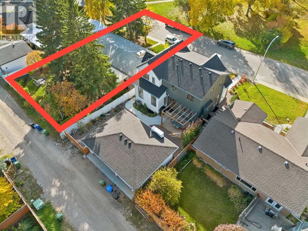 368 Capri Crescent NW
