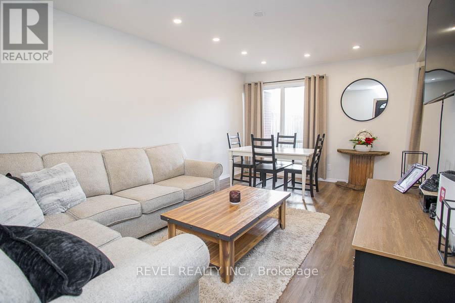 52 - 273 ELGIN STREET