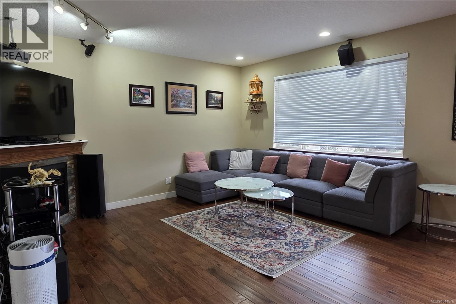 1094 Cordero Cres