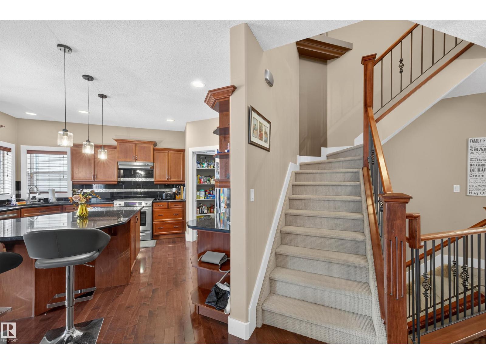 520 STEWART CR SW