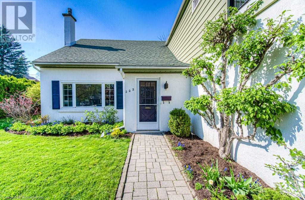 202 FORSYTH Drive