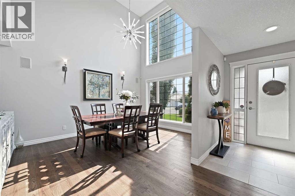 95 Panorama Hills View NW