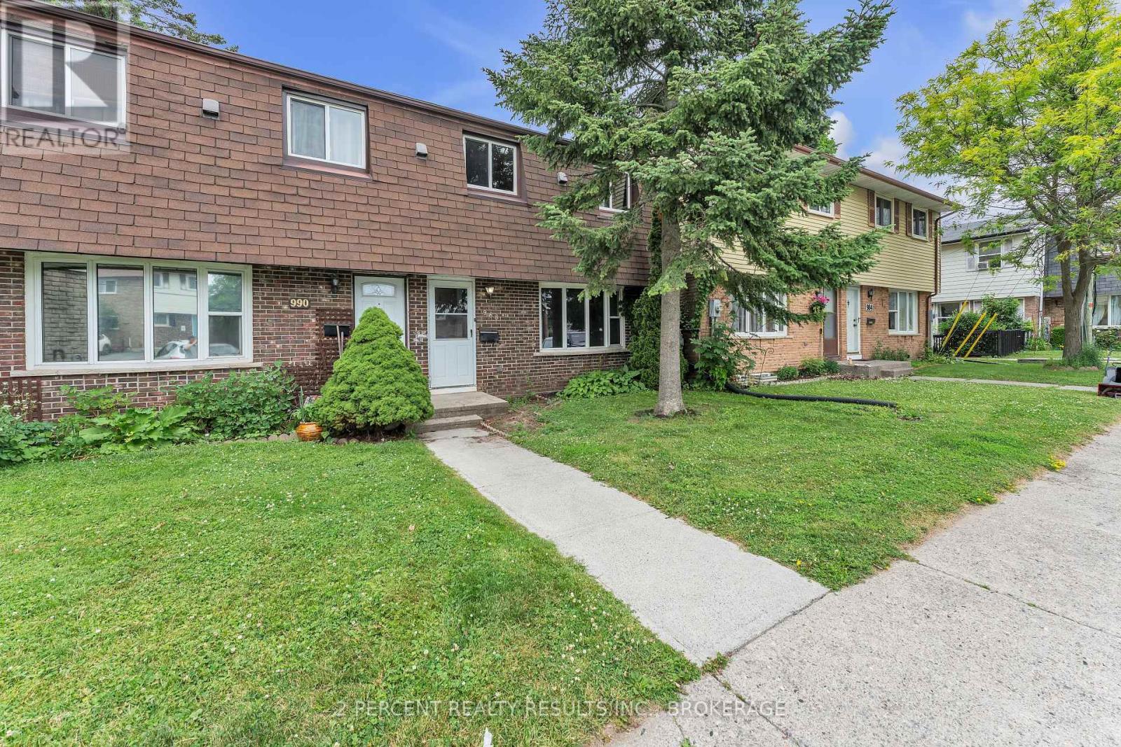 988 AMBERDALE CRESCENT