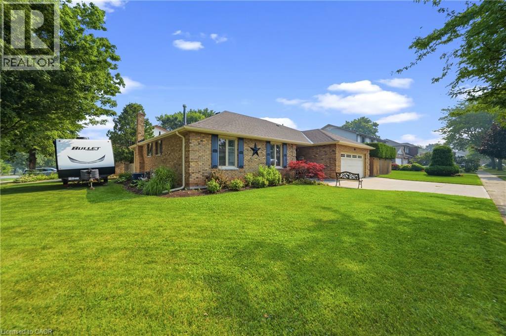 1 BANBURRY Crescent