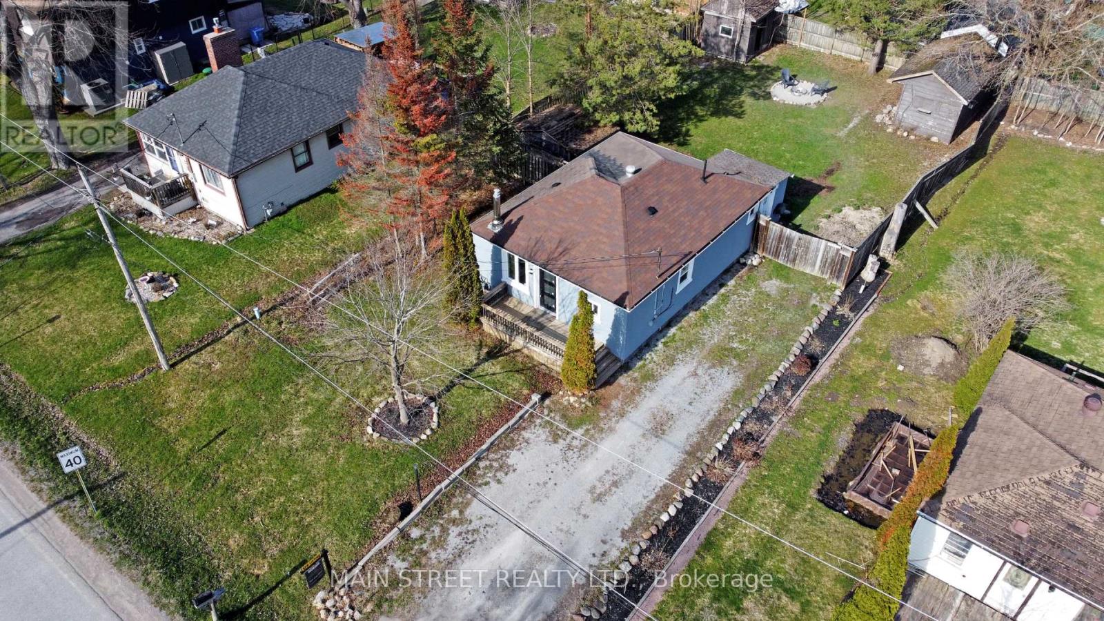 Photo 1 of 20 — 127 WOODFIELD DRIVE N, Georgina (Virginia), ON L0E1N0