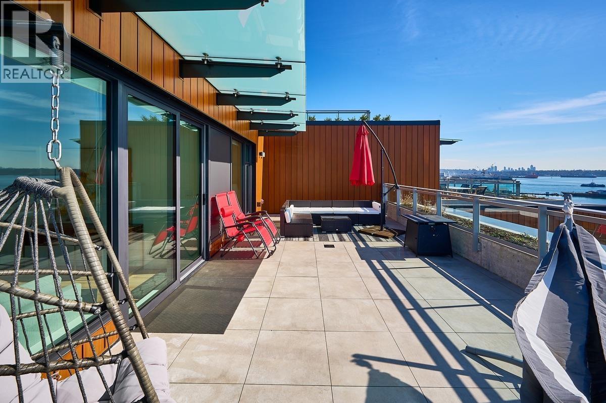 807 755 HARBOURSIDE DRIVE