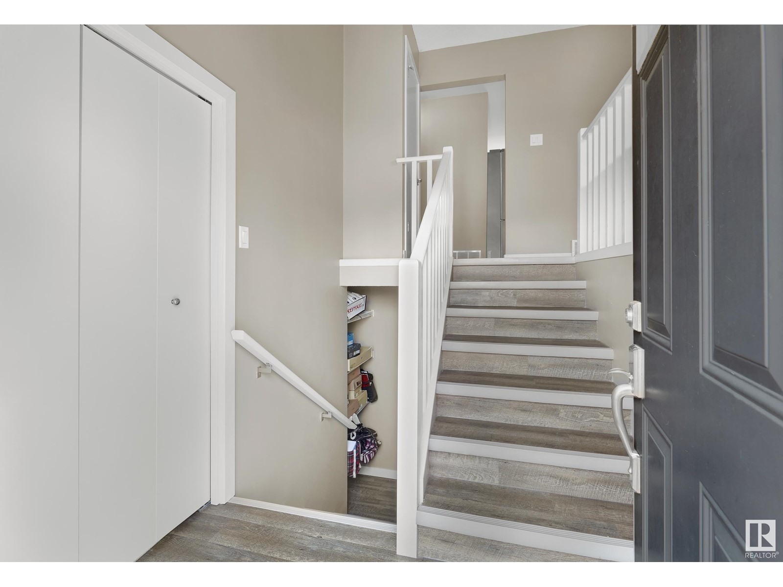 3912 115A ST NW