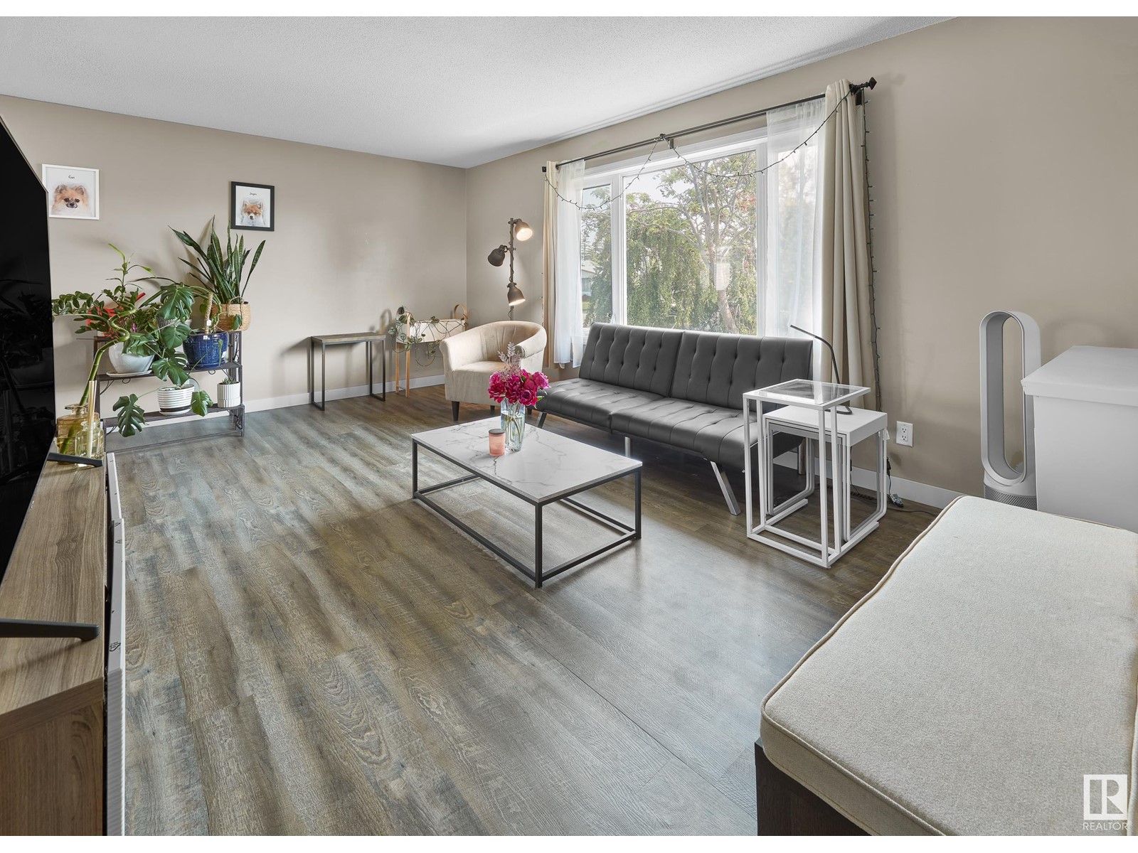 3912 115A ST NW