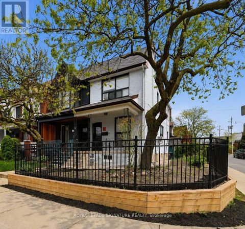 151 CAMPBELL AVENUE Toronto (Dovercourt-Wallace Emerson-Junction) ON M6P3V3