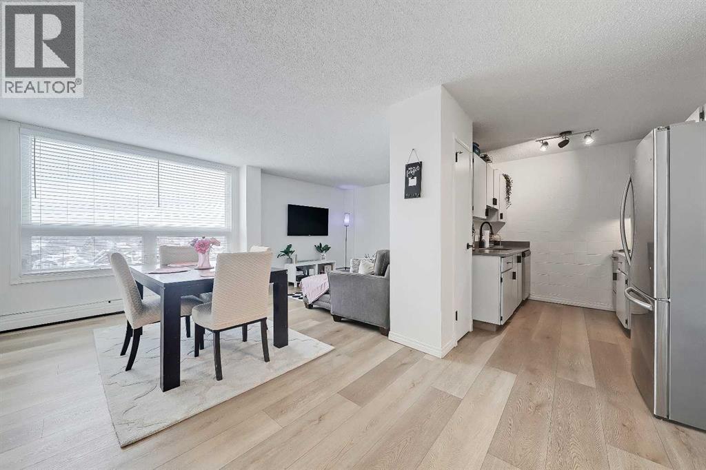 608, 314 14 Street NW