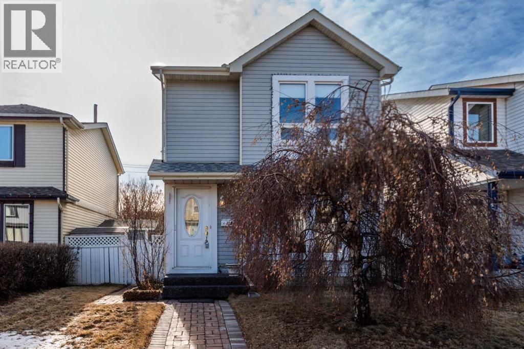 59 Erin Woods Place SE