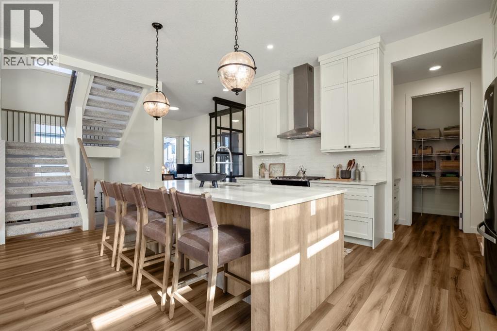 35 Bluerock Avenue SW