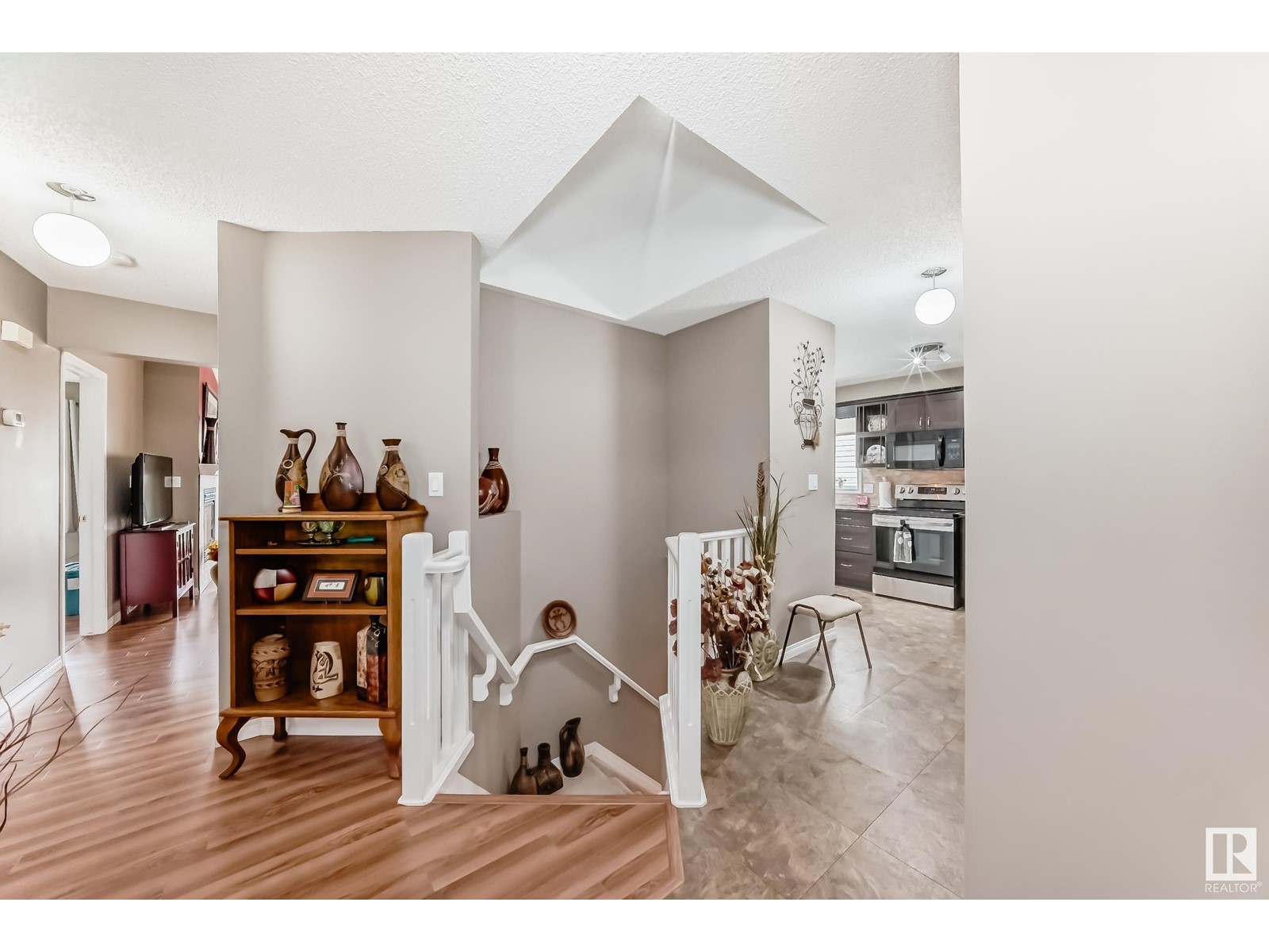 130 RAVINE VI