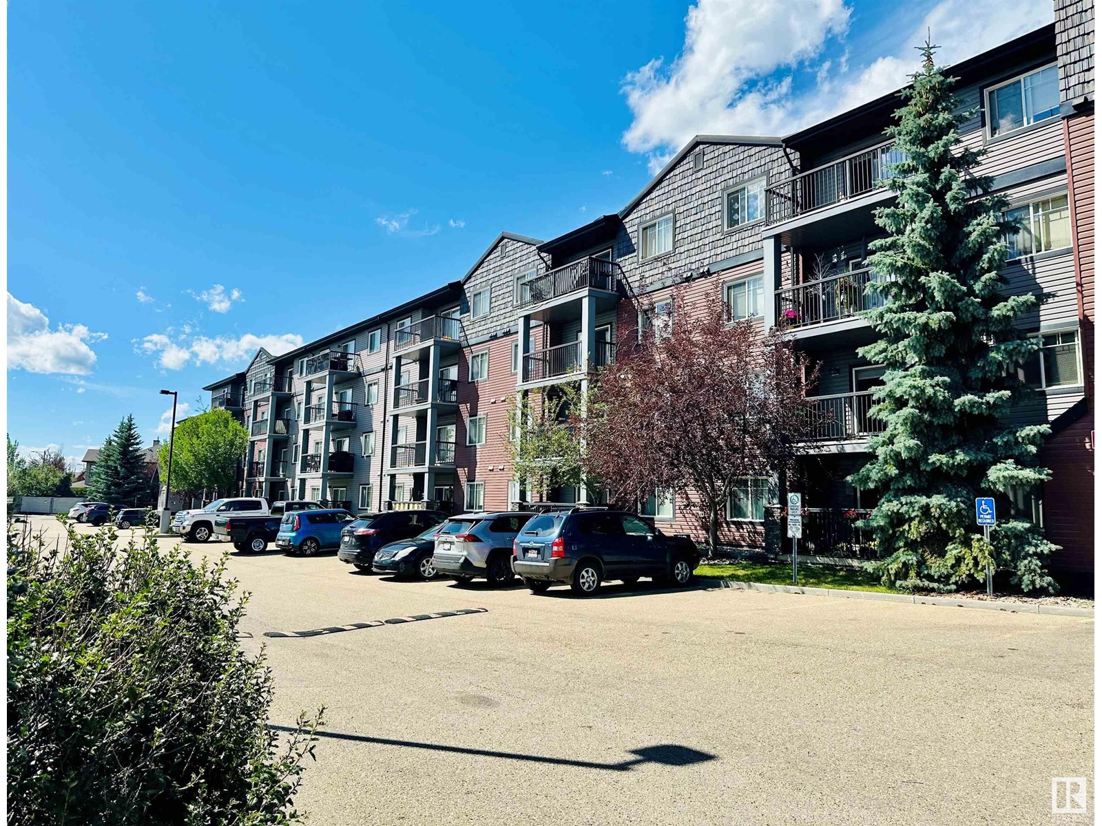 #318 646 MCALLISTER LO SW