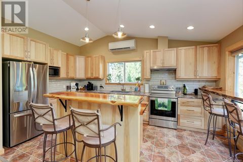 8035 Tugwell Rd Sooke BC V9Z0J8