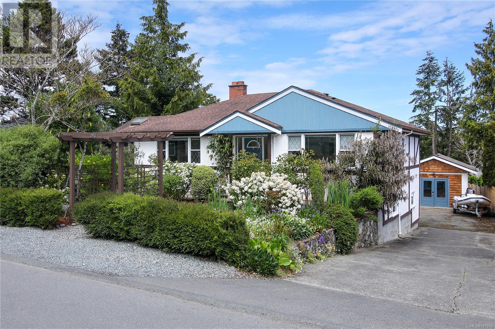 246 Glenairlie Dr