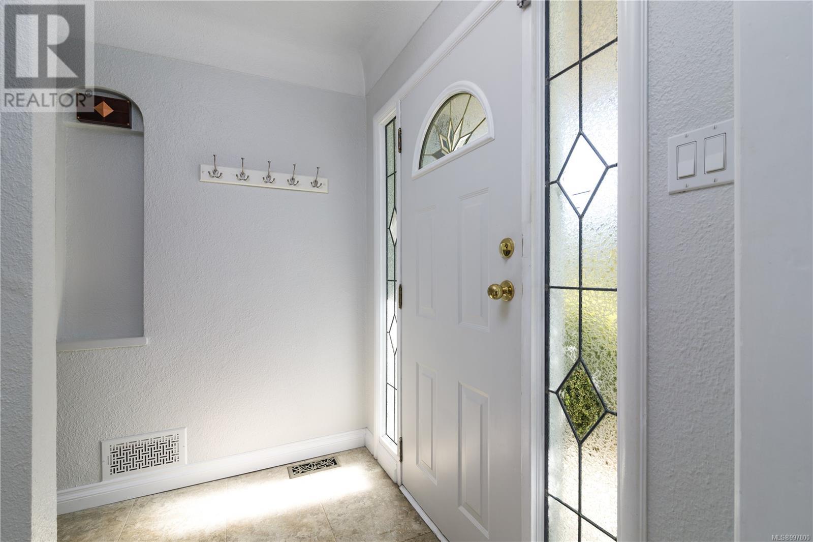 246 Glenairlie Dr