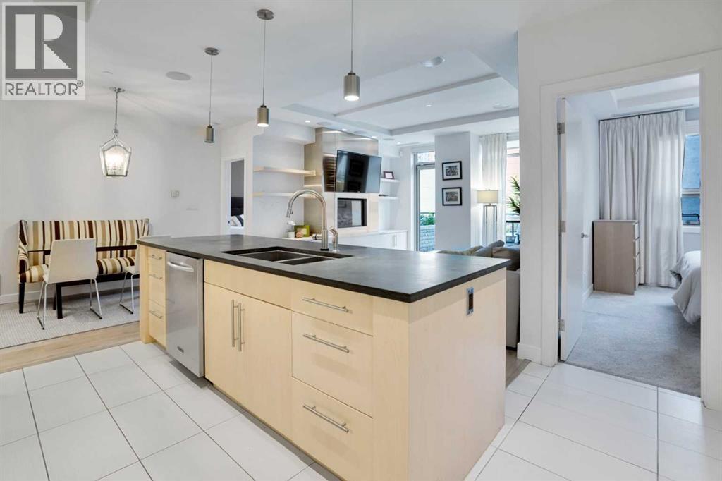 205, 701 3 Avenue SW