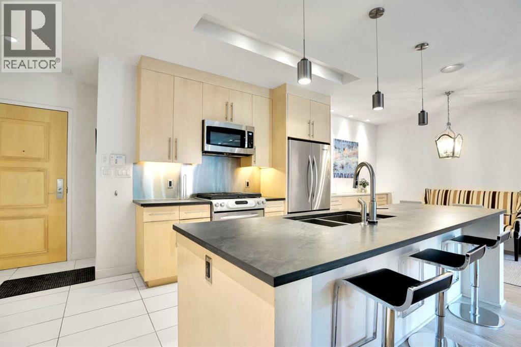 205, 701 3 Avenue SW