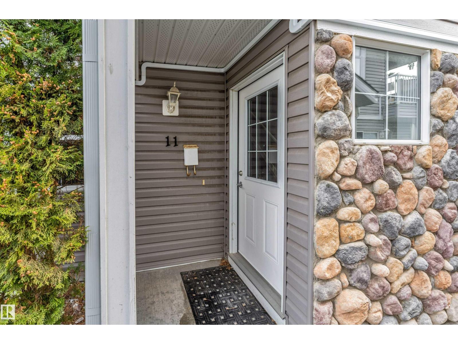 #11 150 EDWARDS DR SW