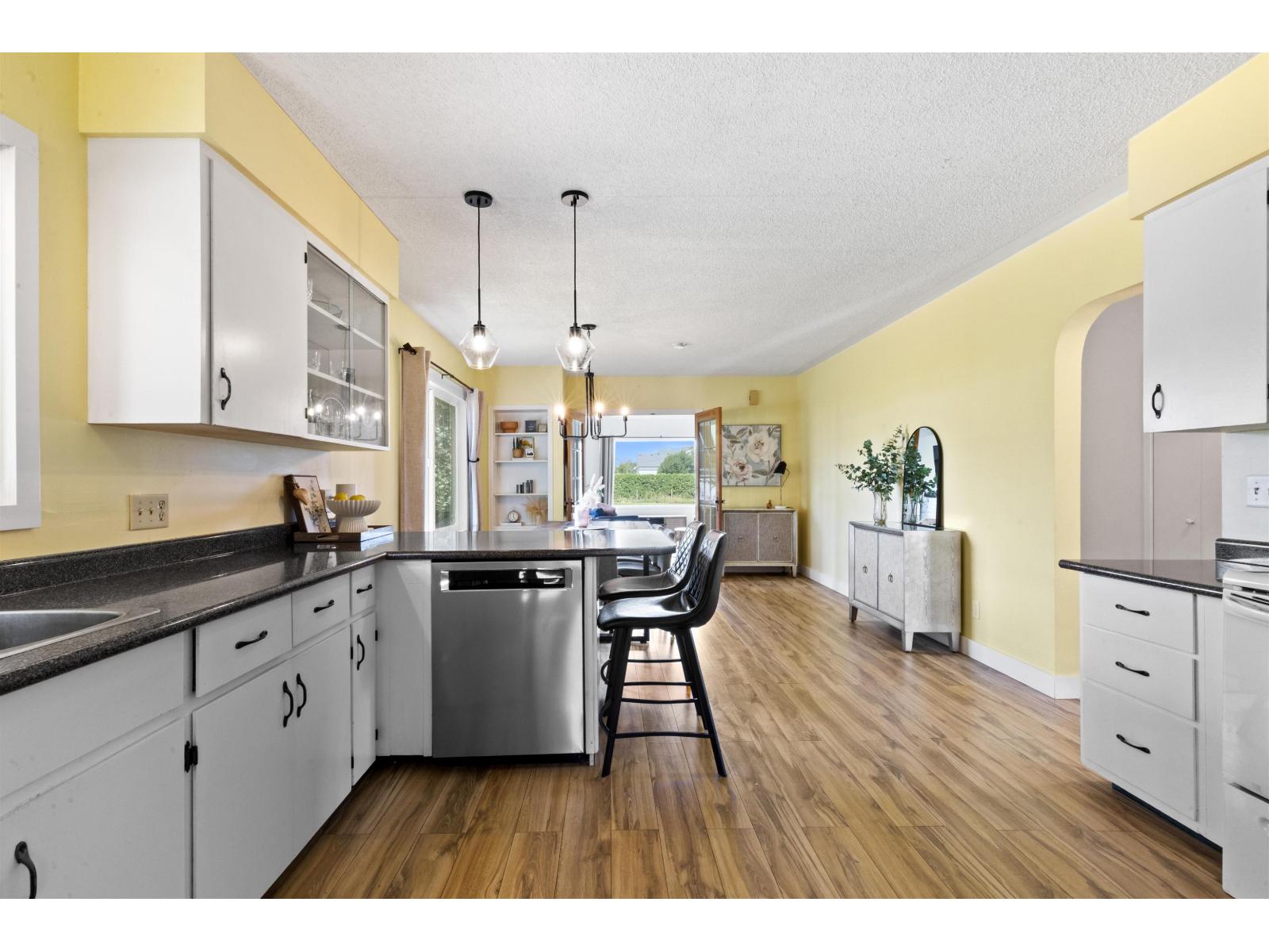 5702 SUMAS PRAIRIE ROAD|Greendale
