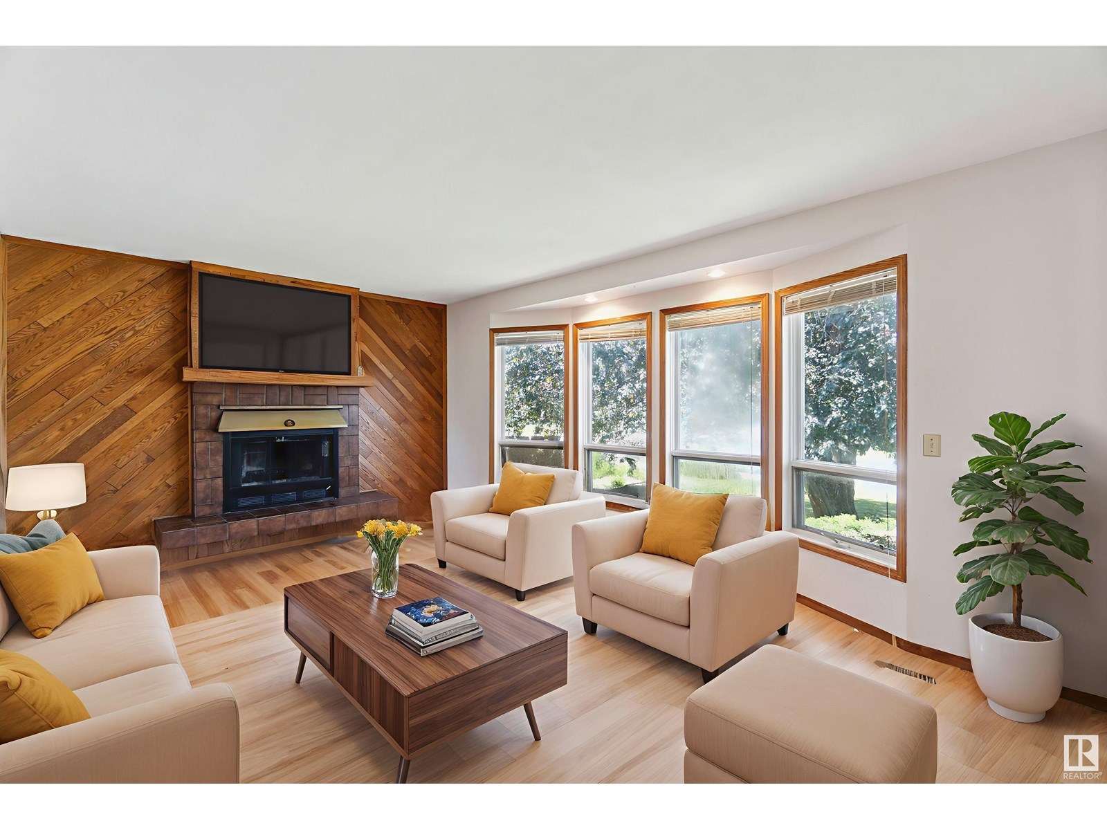 10951 118 ST NW