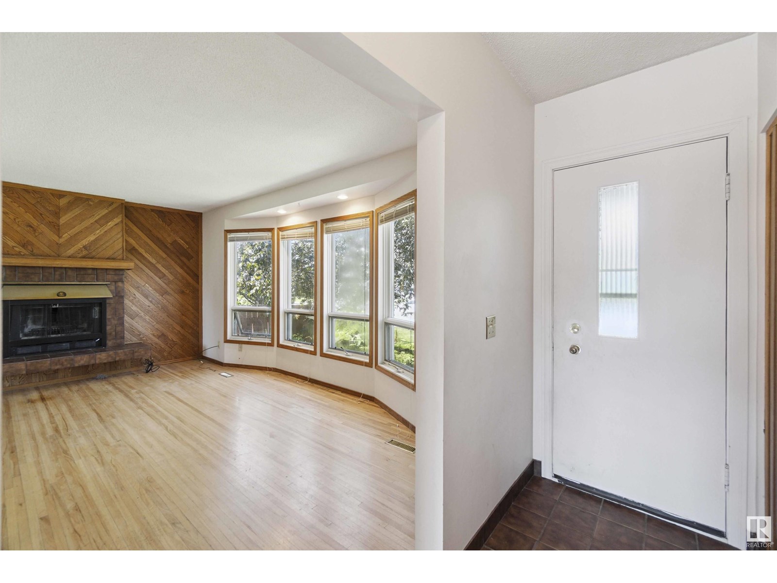 10951 118 ST NW