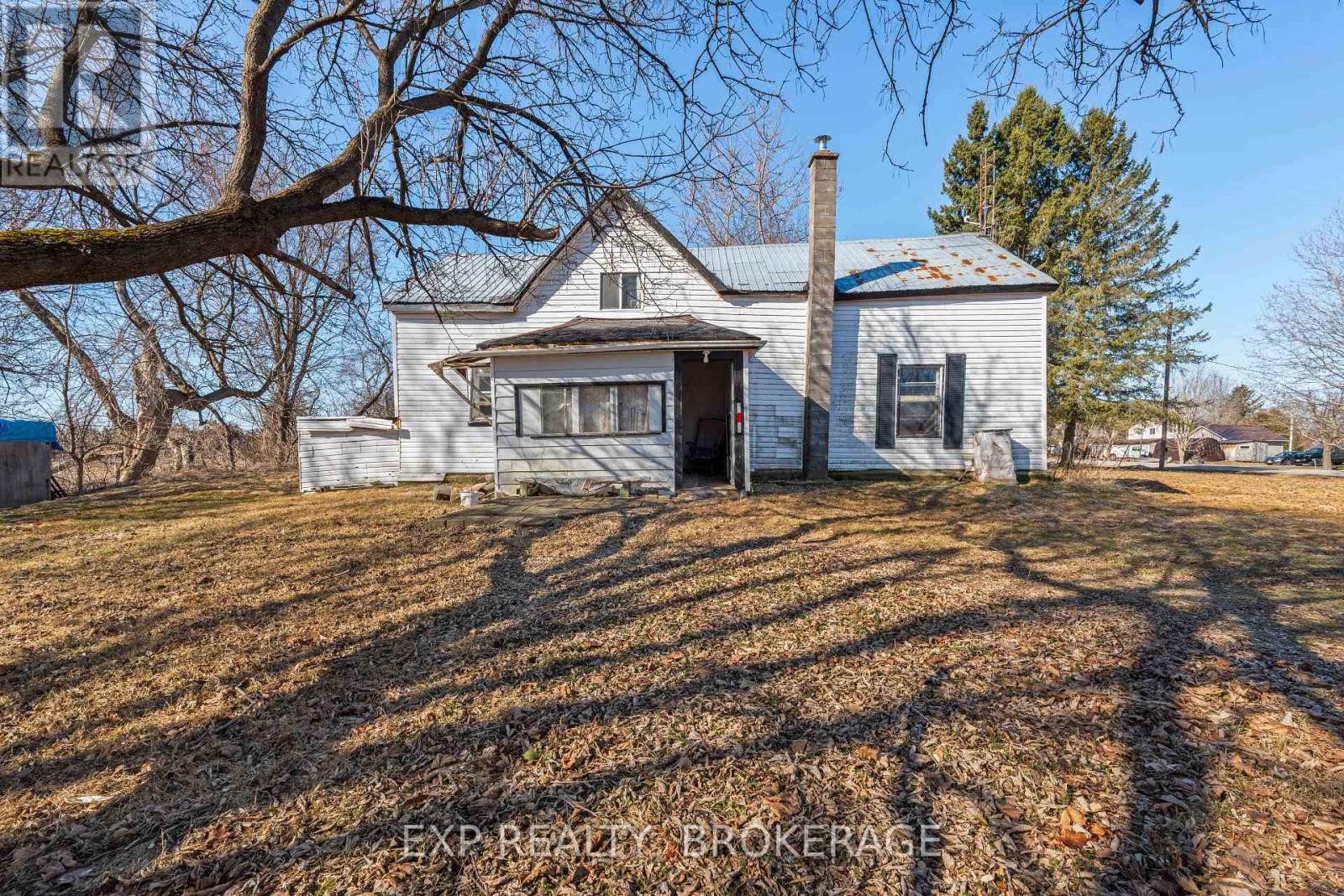 Photo 1 of 28 — 1619 COUNTY 2 ROAD, Front of Yonge, ON K0E1R0