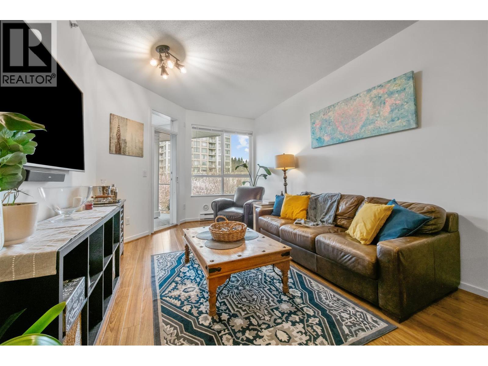 411 3551 FOSTER AVENUE