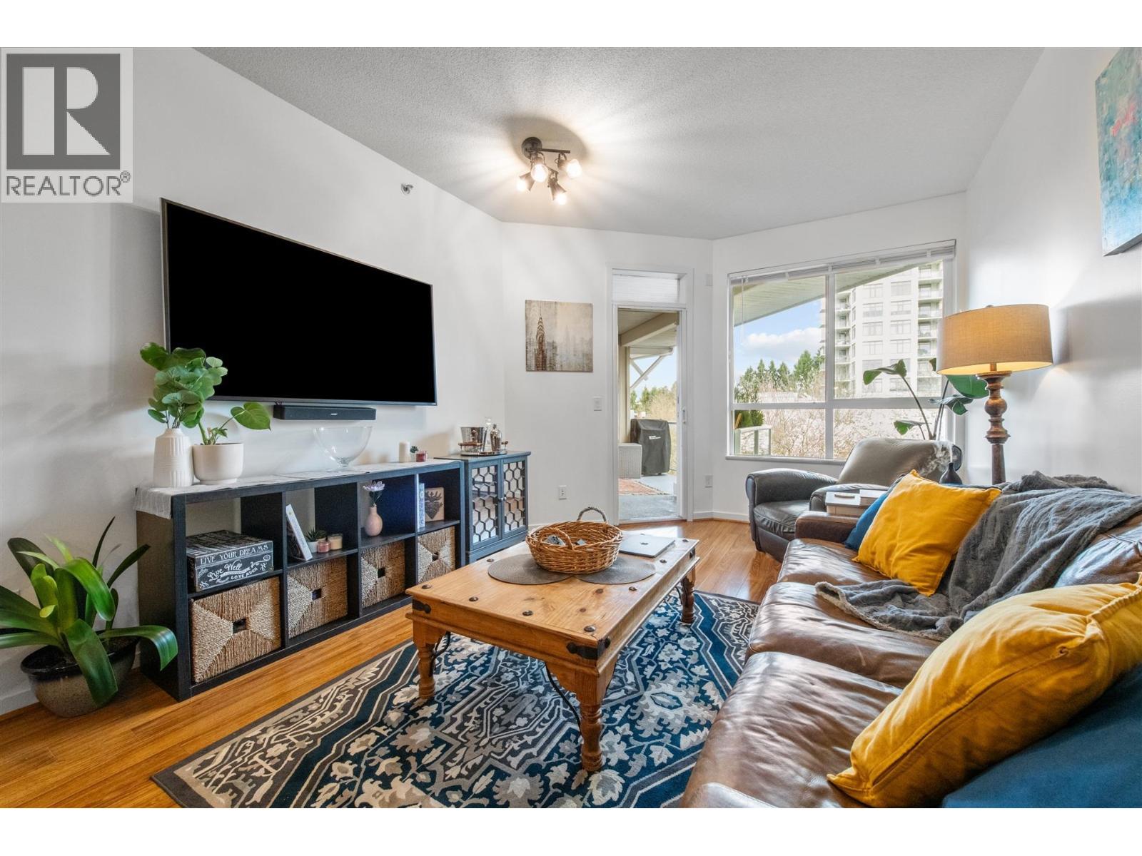 411 3551 FOSTER AVENUE