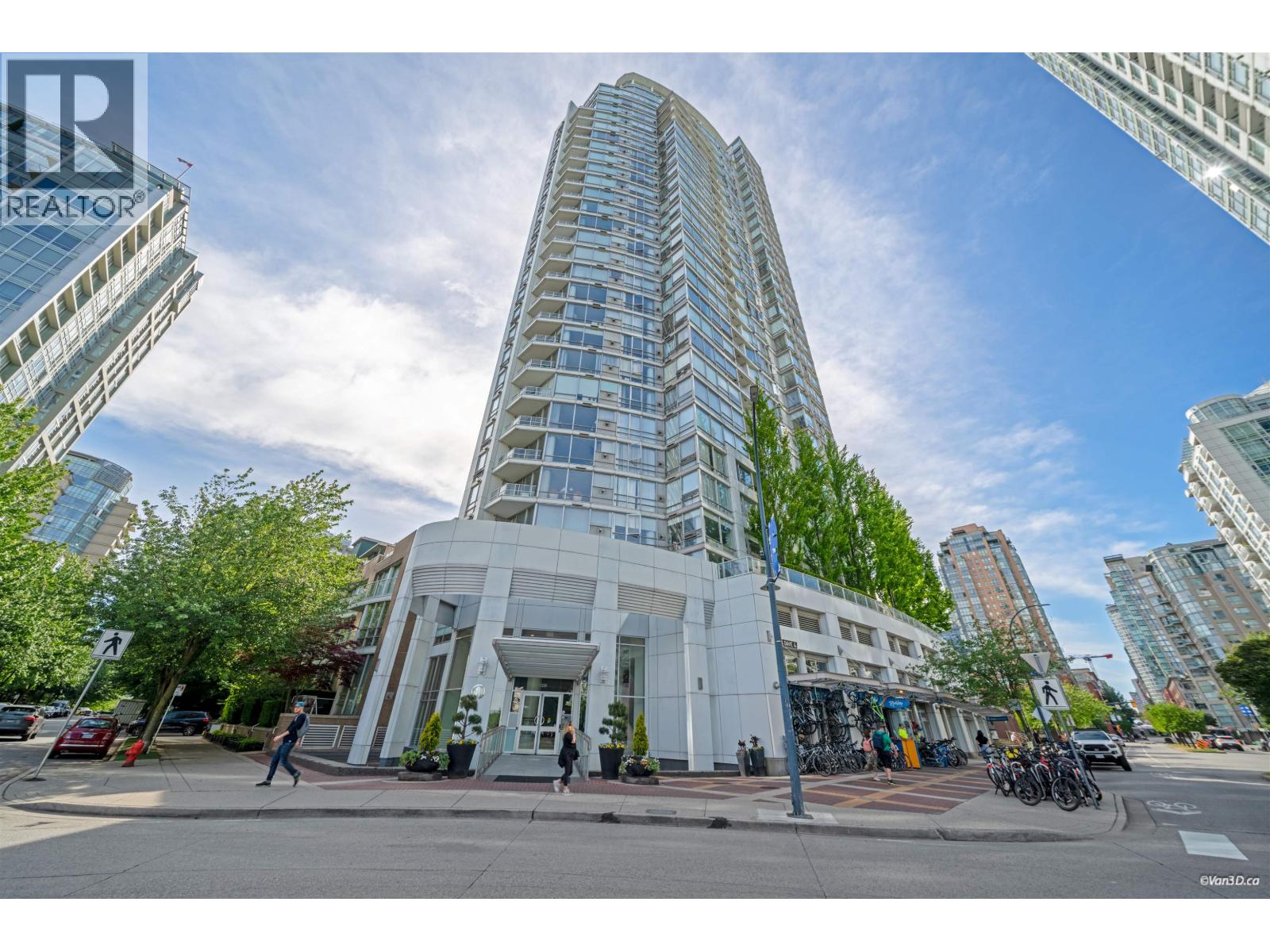 2206 1201 MARINASIDE CRESCENT