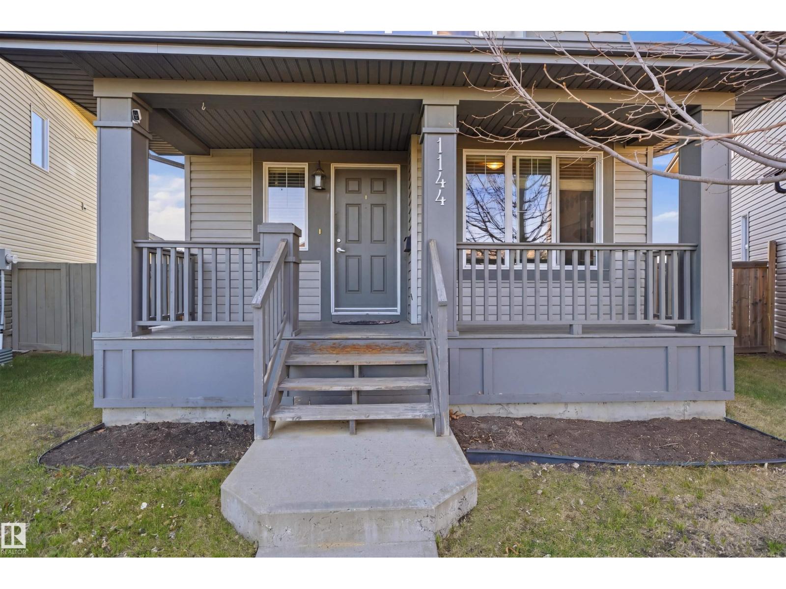 1144 35 AV NW