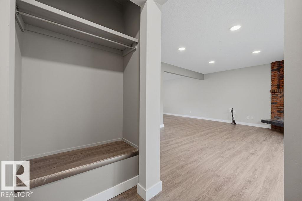 1291 LAKEWOOD RD W NW