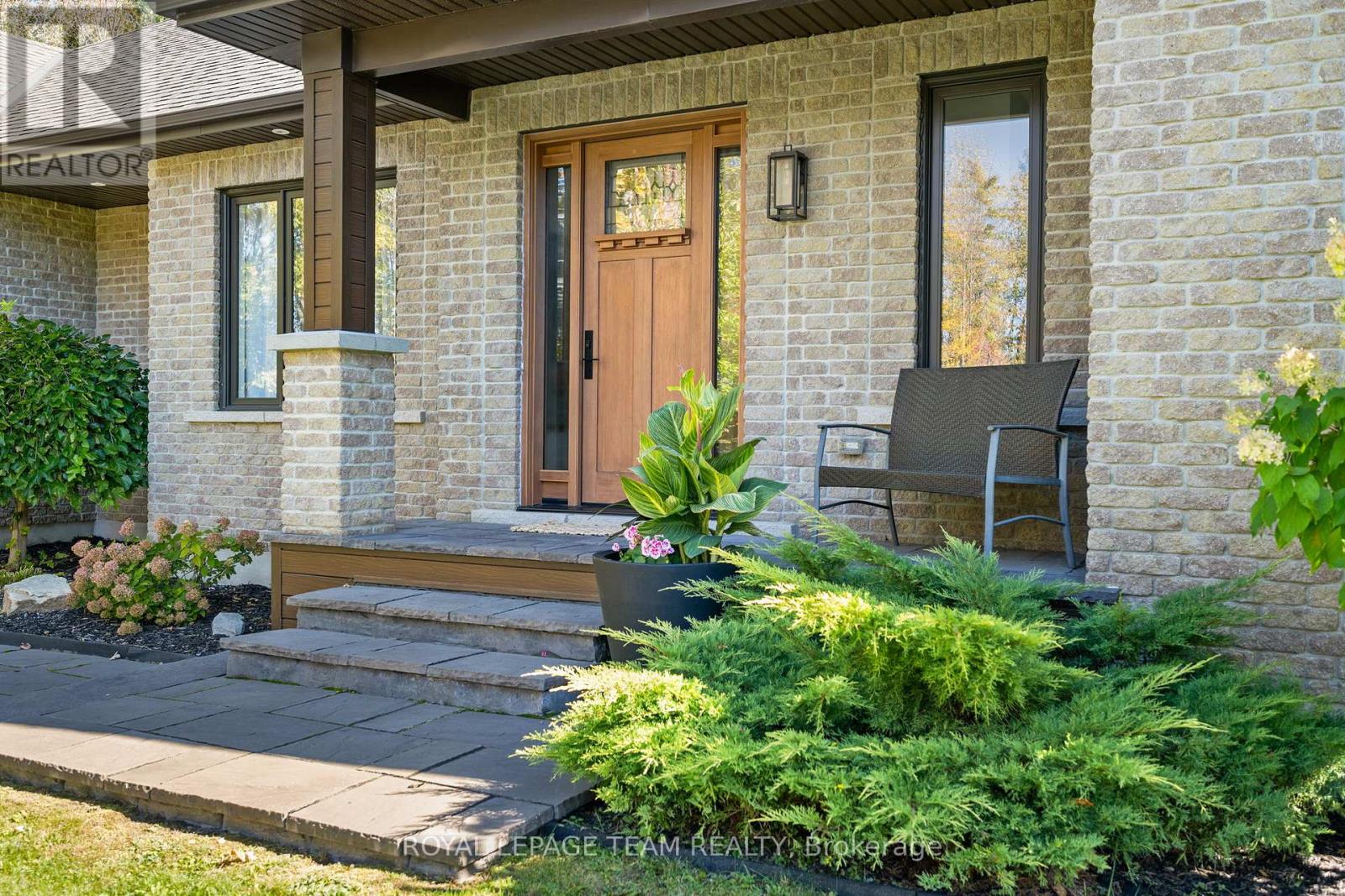 524 OSMOND DALEY DRIVE