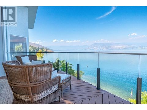 5538 Lakeshore Road Kelowna BC V1W4J4