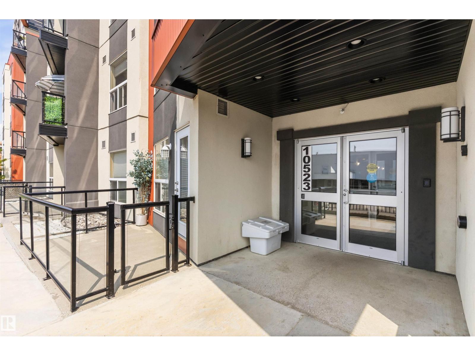 #109 10523 123 ST NW