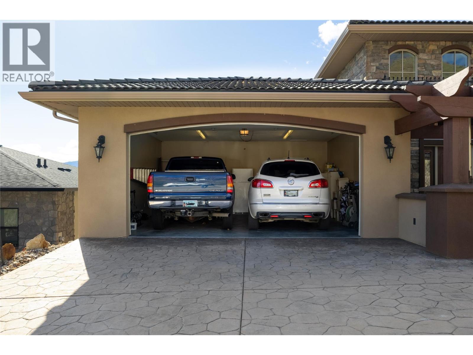 212 Harvest Court
