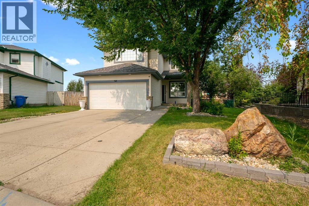 210 Highwood Village Place NW
