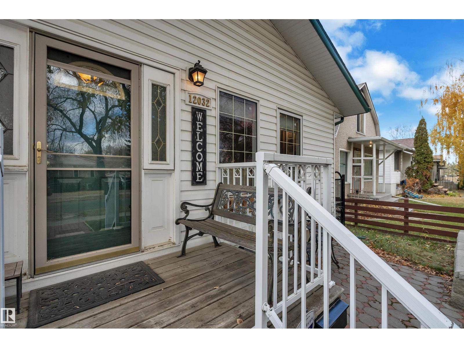 12032 56 ST NW