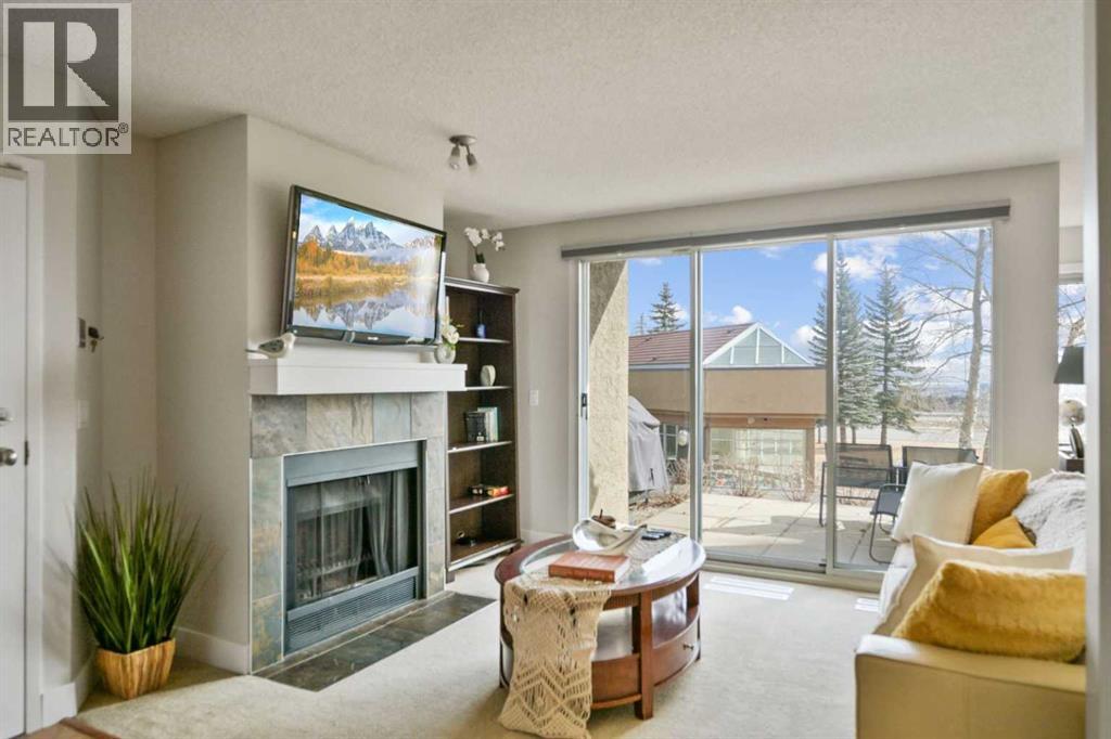 1, 226 Village Terrace SW