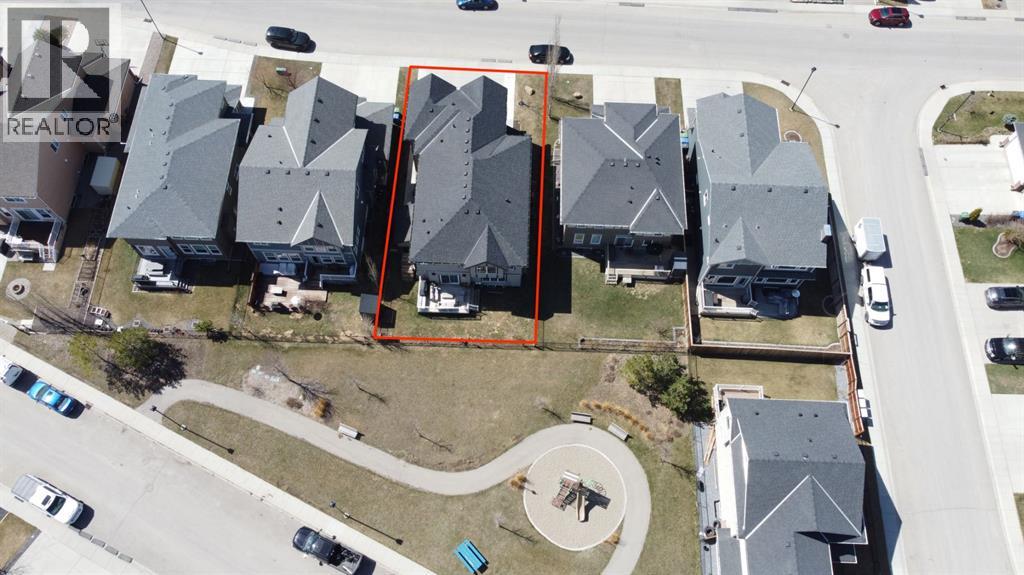 125 Kinniburgh Loop