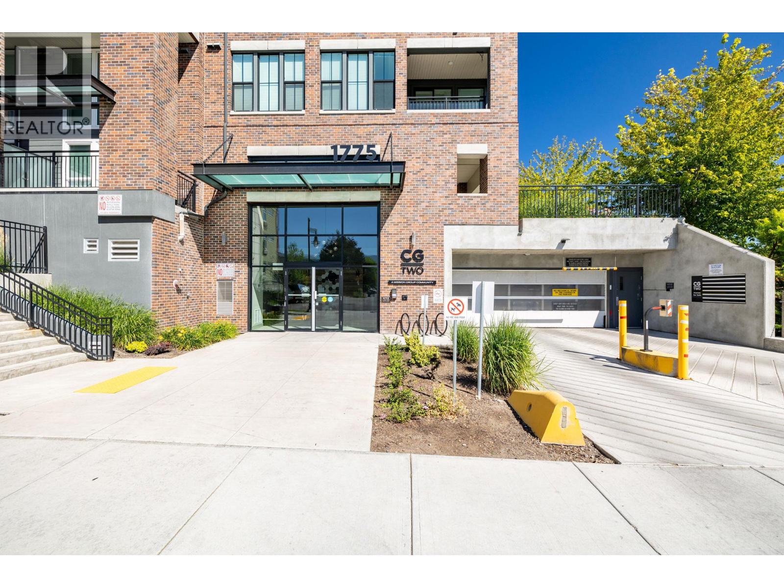 1775 Chapman Place Unit# 221