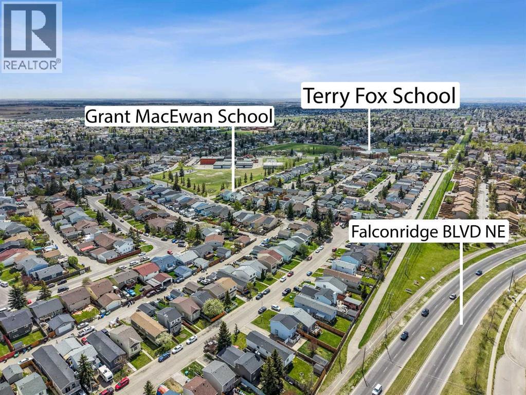 63 Falmere Way NE